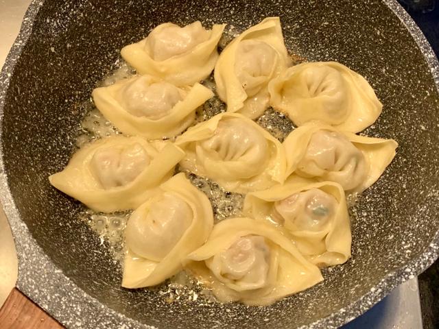 馄饨怎么做好吃，馄饨怎么做才最好吃（馄饨不要再买着吃了）