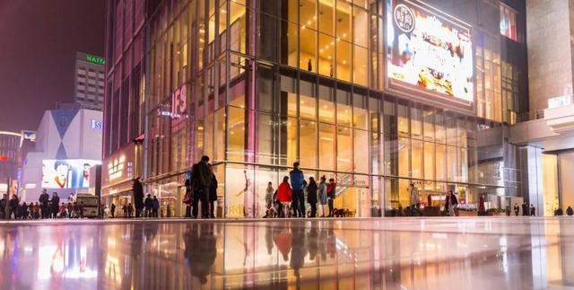 青岛市五大商圈，六座大型购物中心云集