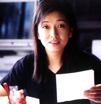 40岁江珊近照，同样51岁的徐帆和江珊