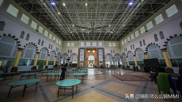 世界三大清真寺是哪三个，世界第三大清真寺缘于国王的梦