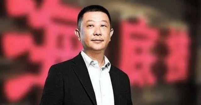 张加坡海底捞创始人，他靠呼吸机打破海底捞创始人成新加坡首富