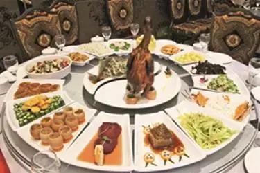 年夜饭菜单吉祥菜名，年夜饭寓意吉祥凉菜菜名大全（6样“吉祥菜”记得摆上桌）