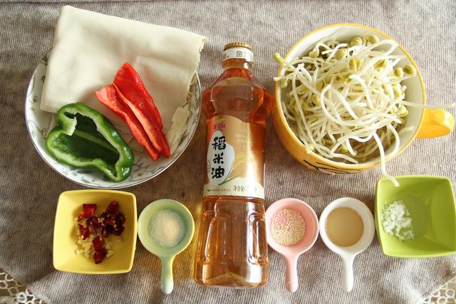 拌豆芽凉菜的做法，自制豆芽菜凉拌方法（快手菜凉拌黄豆芽）