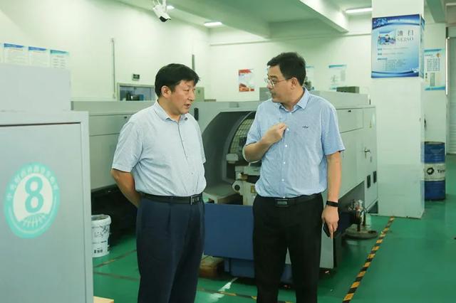 教师慰问一线教育工作者，省委教育工委、省教育厅走访慰问一线教育工作者