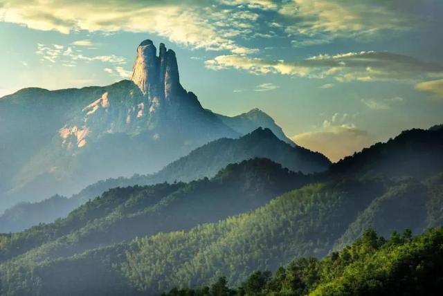 湖南自驾一日游最佳景点，湖南这6条自驾游线路