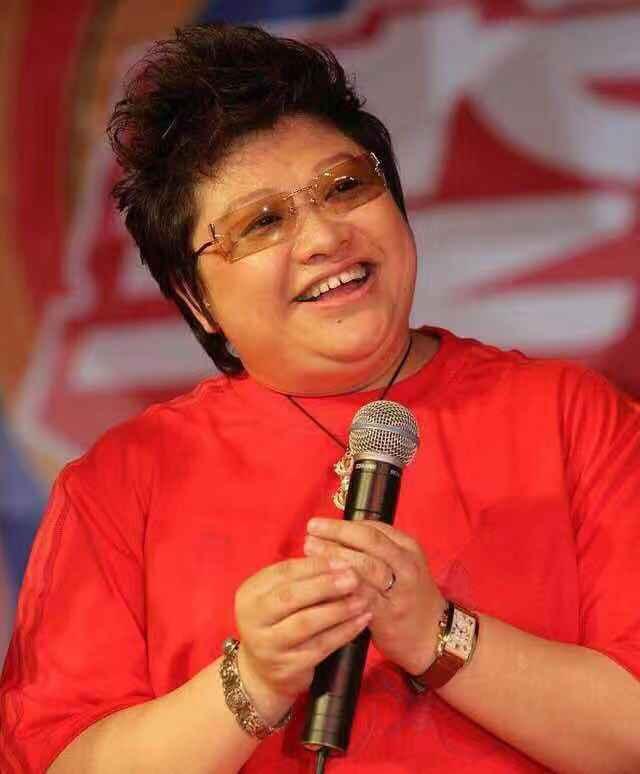 韩红捐款武汉捐10亿，李嘉诚捐款1亿韩红捐光家产