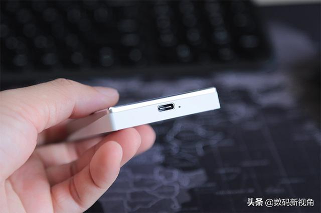 更小更快更好看，手机能读取的移动硬盘推荐