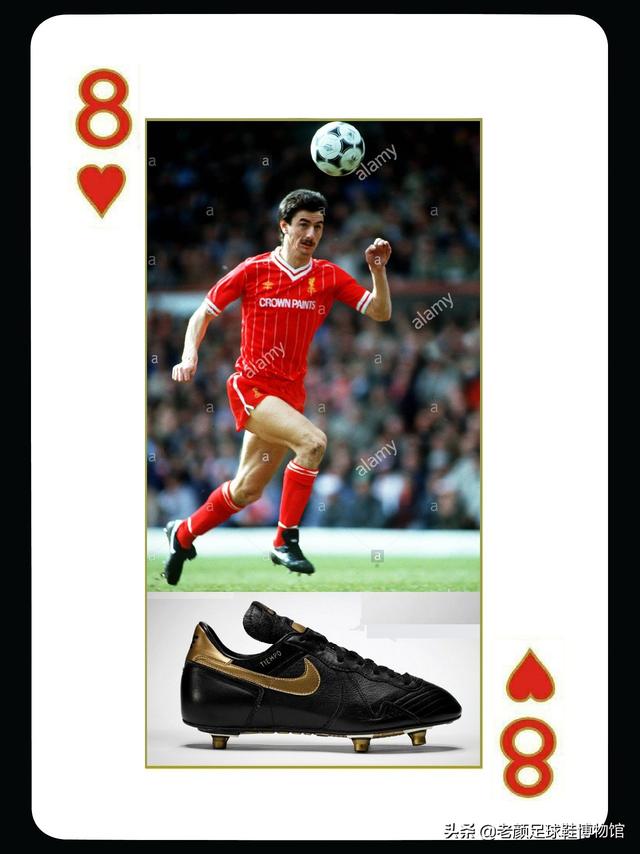 nike哪款足球鞋最轻，盘点nike足球鞋35年推出的54款经典足球鞋和代言人