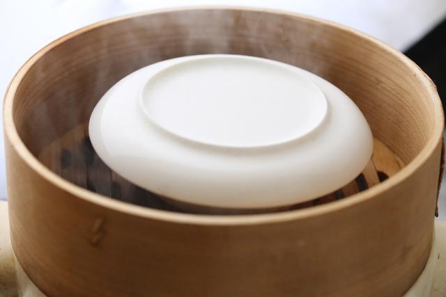 鸡蛋羹最新做法，鸡蛋羹这样做奶香扑鼻