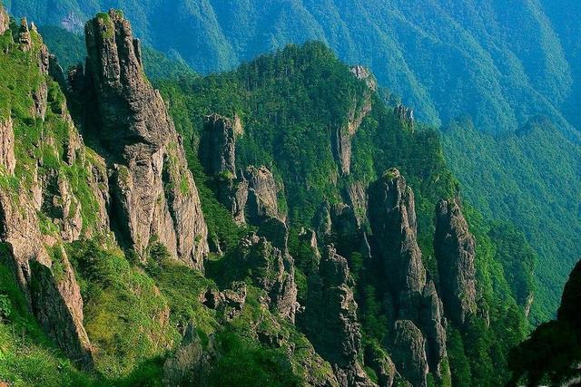 湖北有什么好玩的，湖北旅游必去的景点排名（湖北十大必玩景点，你去过几个）