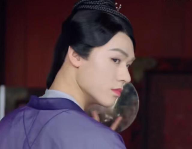 男星女装造型有多美，王一博《街舞5》穿女装