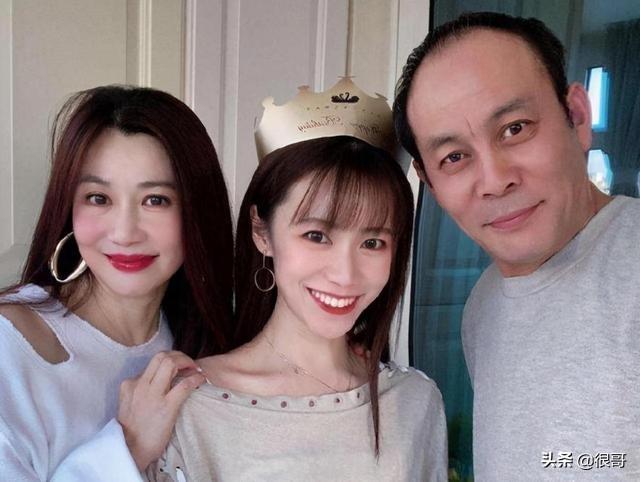 巡回检察组里面的李美娟是谁演的，《巡回检察组》用时间顺序来解读