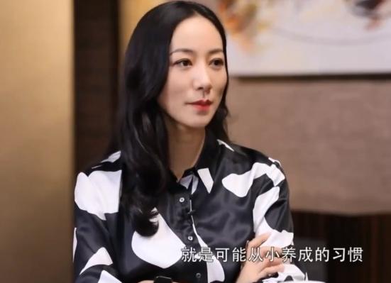 韩雪18岁时还是挺漂亮，韩雪才是被羡慕的人生吧