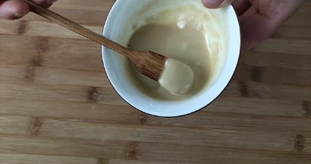 鸡蛋灌饼酱料配方，怎么熬鸡蛋灌饼酱料配方