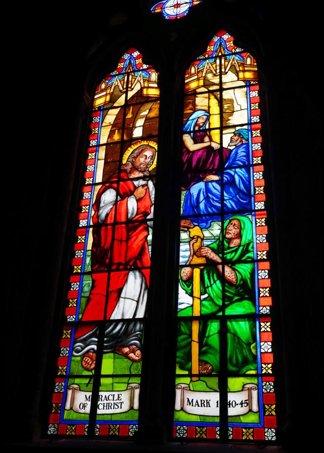 哥特式建筑经典教堂，全球八座知名的教堂建筑——最高161.5米