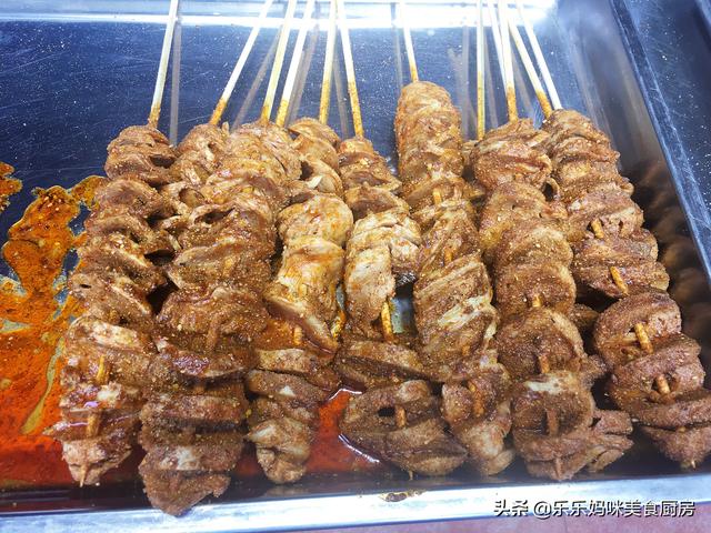 平遥古城哪里吃的最好，双节小长假逛平遥古城