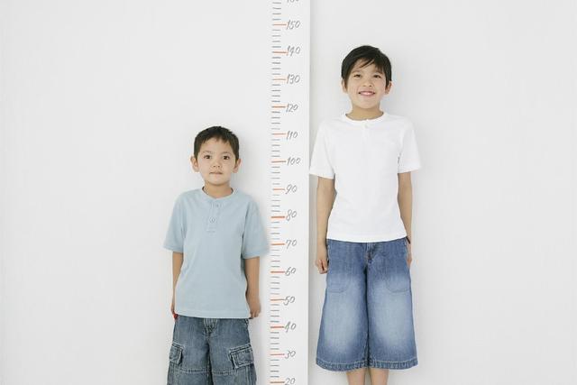儿童长高标准表，快看看你家孩子的身高是否达标了呢