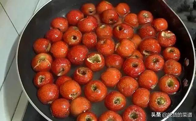 山楂罐头怎么做，家庭自制山楂罐头的做法窍门（学会再也不用花钱买了）