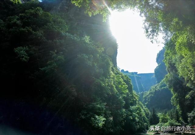 重庆旅游必去景点排名，重庆十佳旅游景点排行榜（重庆十个景点都值得一去）