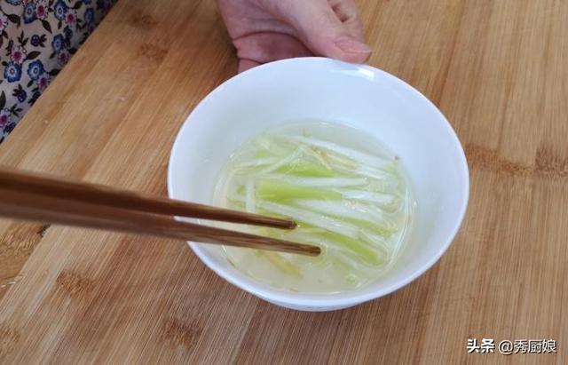 软炸里脊怎么做，软炸里脊怎么做才好吃又简单（软炸里脊的做法）