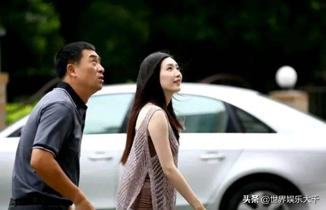 张嘉译闫妮合作的电视剧，6年后重温一仆二主