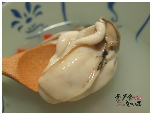 冻生蚝怎么做好吃，冻半壳生蚝的做法（老少皆宜鲜嫩多汁）