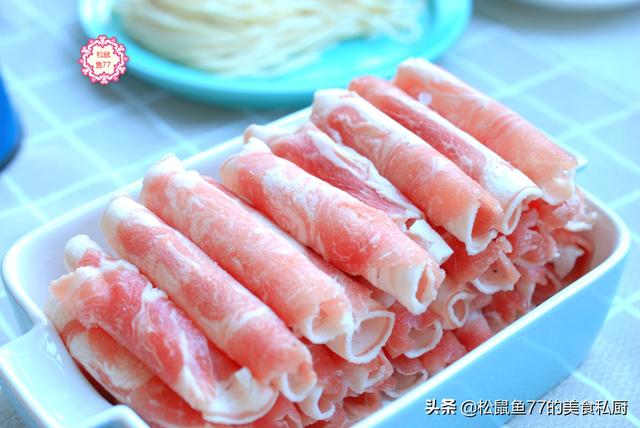 吃火锅必备食材，这些食材是必备（自己在家吃火锅需要准备什么食物）