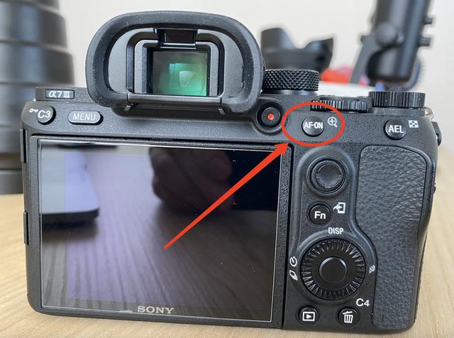 索尼微单相机入门教程和拍照技巧，手把手教你完成基本设置