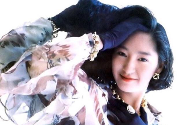 李莫愁有什么绯闻，“李莫愁”雪梨的火辣情史