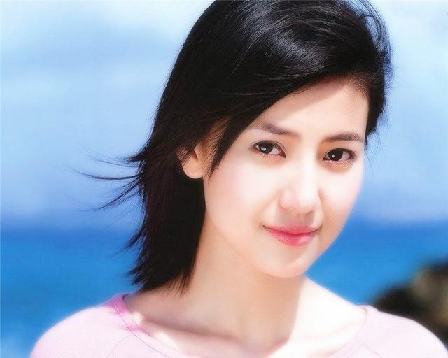 高圆圆情史大全，“风流女神”高圆圆狗血情史,五段感情遇三个渣男,35岁情归赵又廷