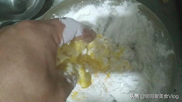 海鲜菇汤做法简单，低脂又营养❗️巨好喝的裙带菜鸡蛋海鲜菇汤❗️