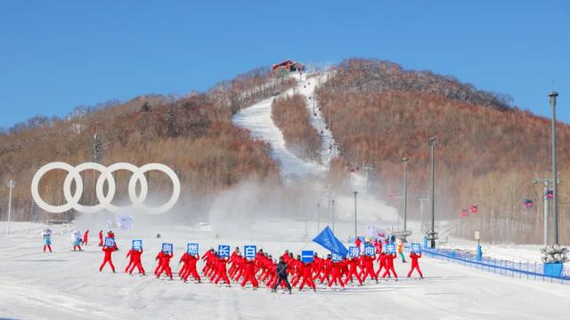 长白山滑雪几点去最好，国内滑雪天花板