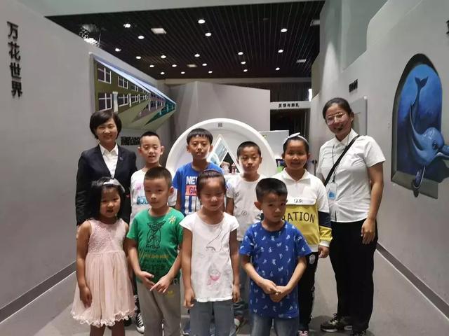 凸透镜和凹透镜，凸透镜和凹透镜实际应用（初二物理——典型光路及凸透镜和凹透镜对三条特殊光线的作用）