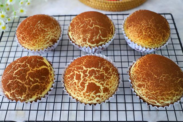 做面包的方法和配方简单易学，简单好看又好吃的小面包