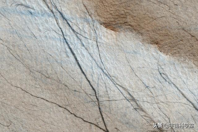 为什么火星有重力，火星反重力现象违背现有物理学