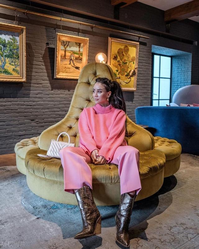 粉色配黑色好看么，粉色如何和黑色搭配（那是你不会搭配）