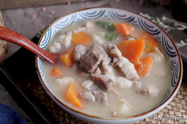 炖羊肉怎么炖比较好吃容易烂，炖羊肉牢记这3点用料