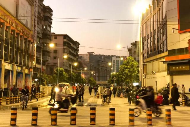 广州沙河服装拿货网，一个年轻人梦想起航的地方...