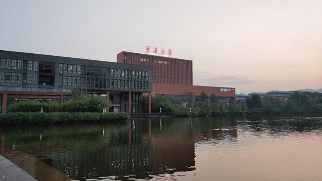 重庆大学虎溪校区，重庆大学虎溪校区全貌