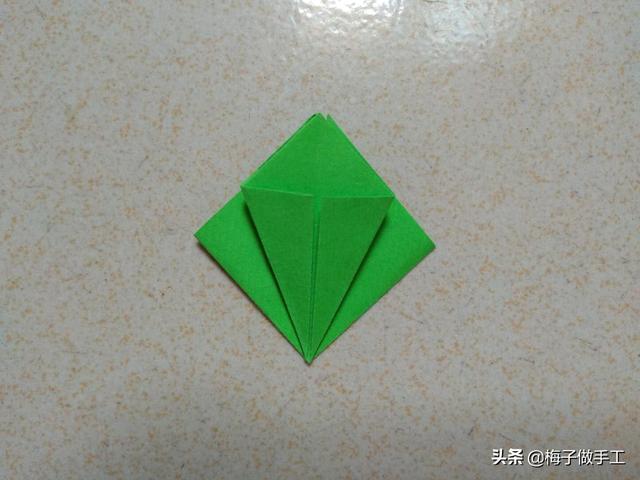 纸藤花康乃馨手工折纸步骤，折纸手工DIY母亲节到了