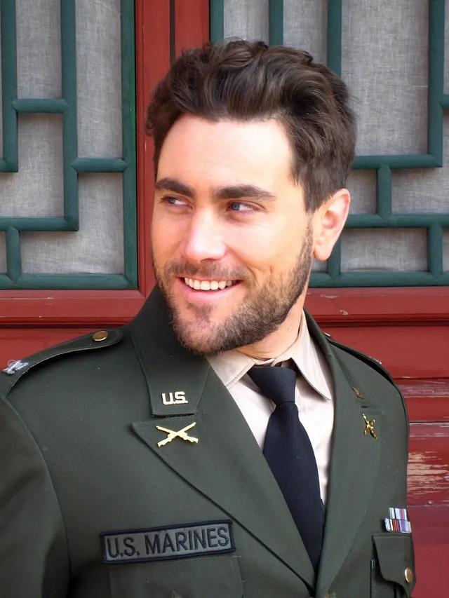 曹操历代扮演者，演员曹操自述生父弃养