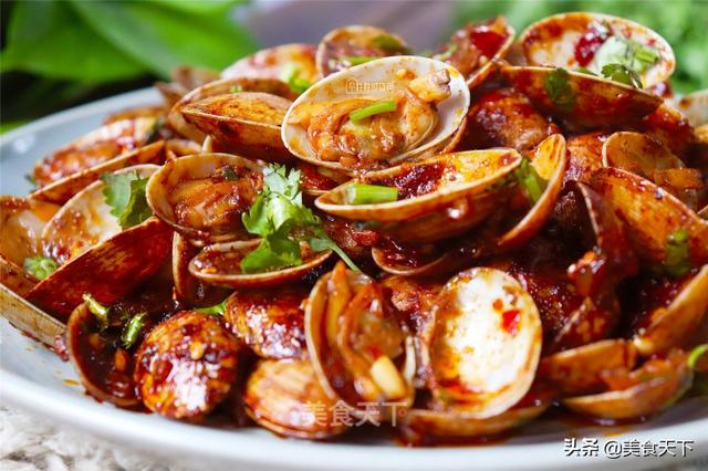 花蛤怎么炒又嫩又香，10分钟上桌鲜美滑嫩