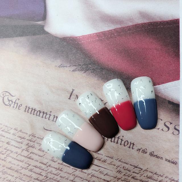 简约耐看的跳色美甲，初秋跳色美甲个性又百搭