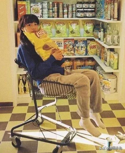 韩国姑娘做什么工作，韩国新人女演员遭剧组12人集体性侵