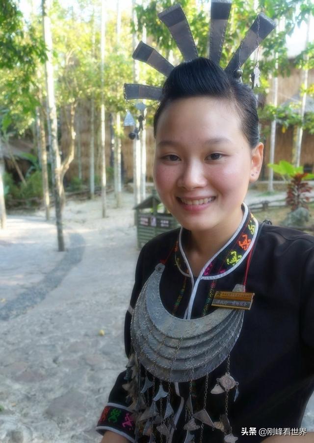 海南省花叫什么花，海南省花——三角梅