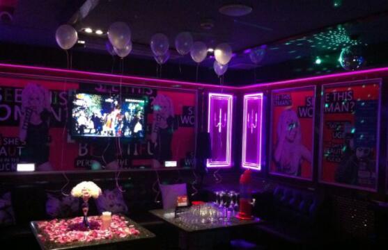 五音不全ktv必点，KTV唱歌五音不全唱歌需要技巧的KTV唱歌五音不全