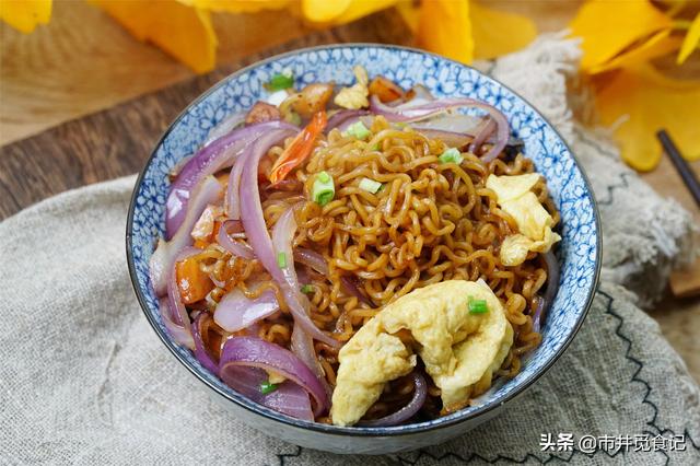 8种炒面做法一定要学学，爱吃炒面别错过