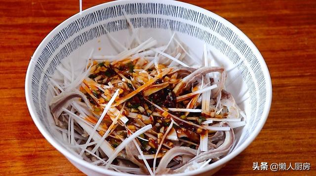 立秋後，還能這樣吃豬肚，吃起來非常的爽口，看著就很有食慾 熱愛美食 第14张