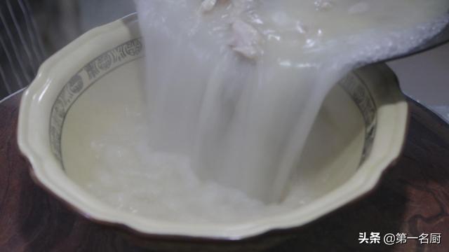 鲤鱼怎么做好吃又简单，鲤鱼怎样做才好吃又简单（鲤鱼好吃有诀窍）