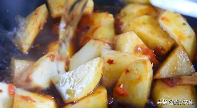 红烧土豆块的做法，正宗红烧土豆块做法（在家也能做出饭店的味道）